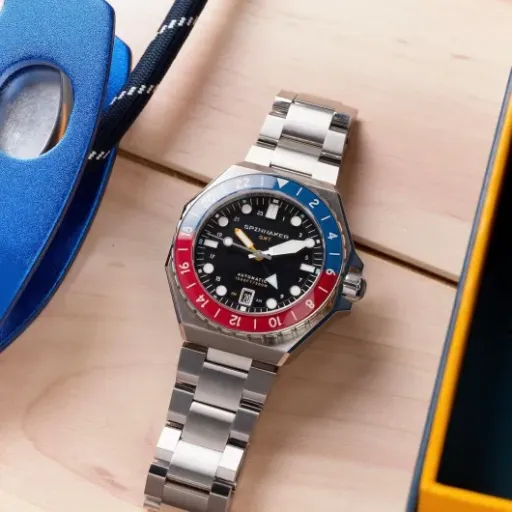 Test Spinnaker Dumas SP-5119 : une grosse plongeuse GMT qui en donne pas mal pour le prix