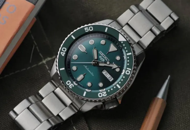 Hommes Analogue Montre Seiko 5 Sports Vert 1K1 Sport