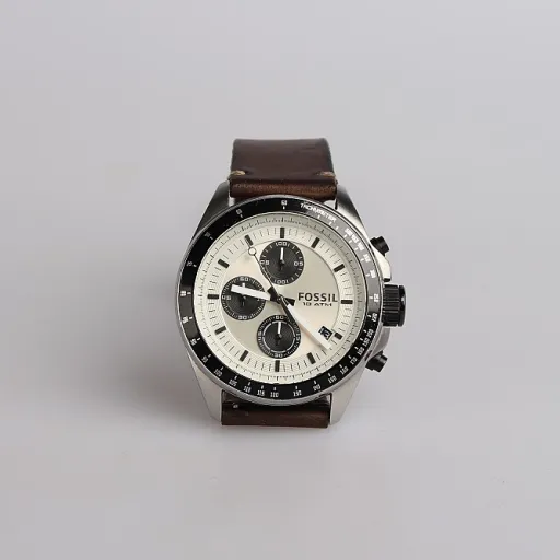 Montre homme bracelet en acier : l’élégance classique au poignet